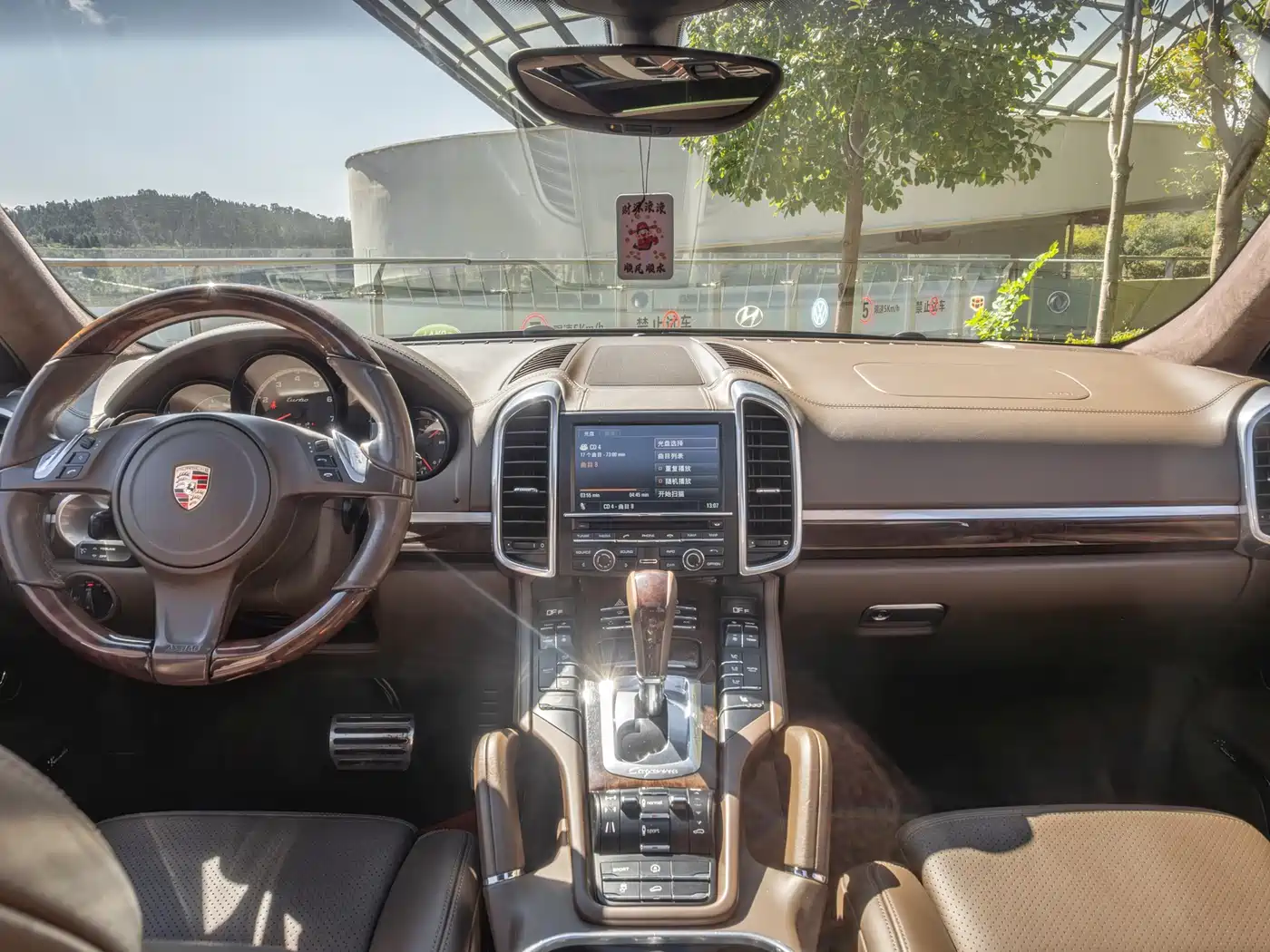 Porsche Cayenne 2011 Cayenne Turbo 4.8T фото 17