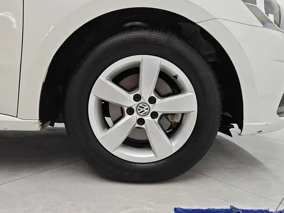 Фото 6 - Volkswagen Lavida
