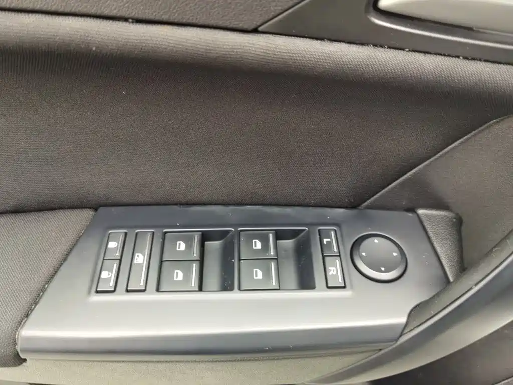 MG GT 2015 2015 1.5T Manual Trend Edition