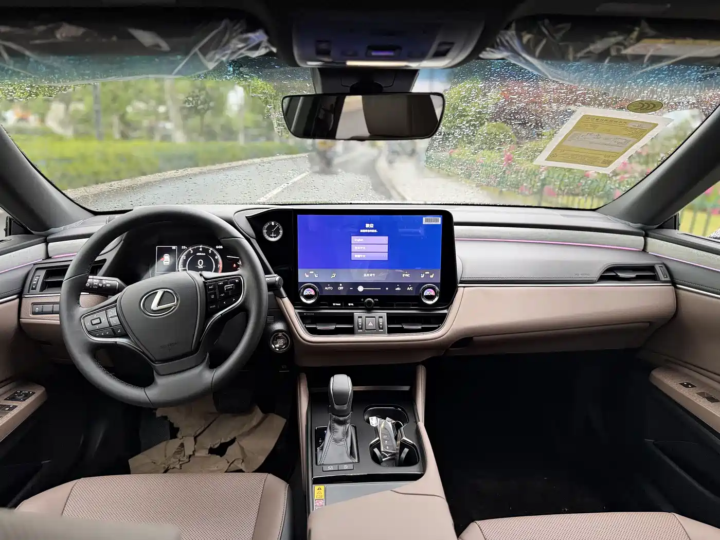 Lexus ES 2025 200 Ultimate Edition фото 9