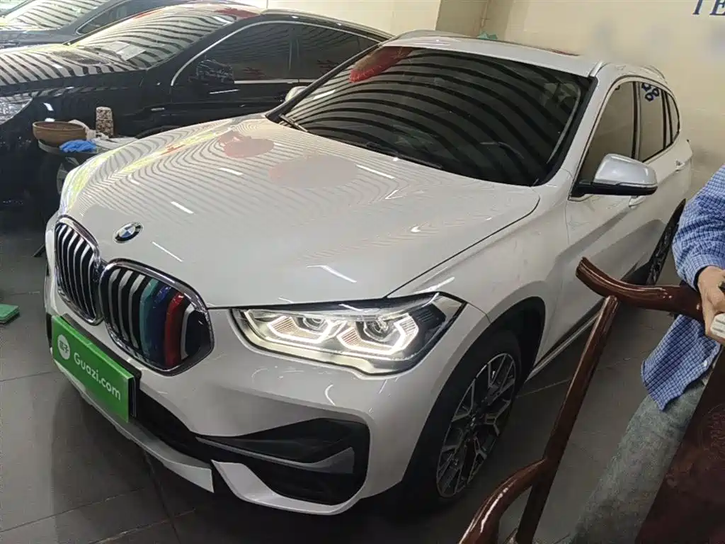 BMW X1 2022 xDrive25Li Premium