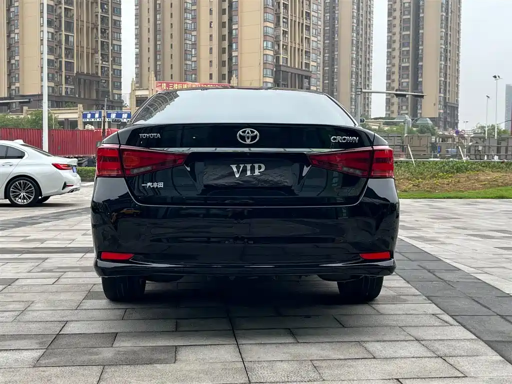 Toyota Crown 2015 2.5L Smart Edition фото 5