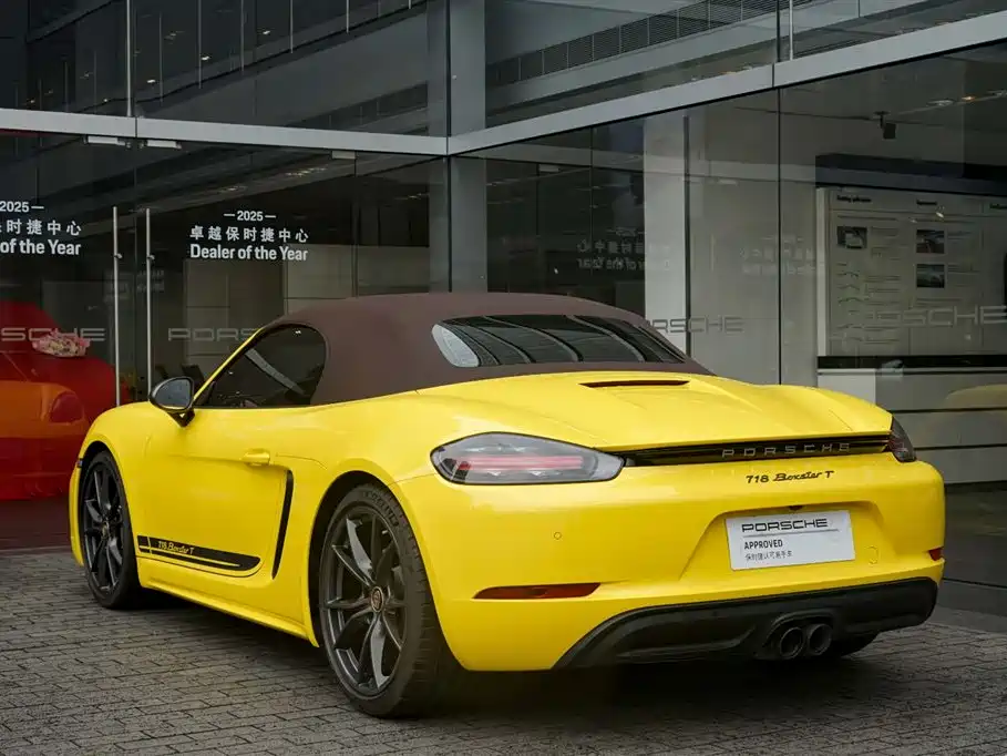 Porsche 718 2022 Boxster T 2.0T фото 8