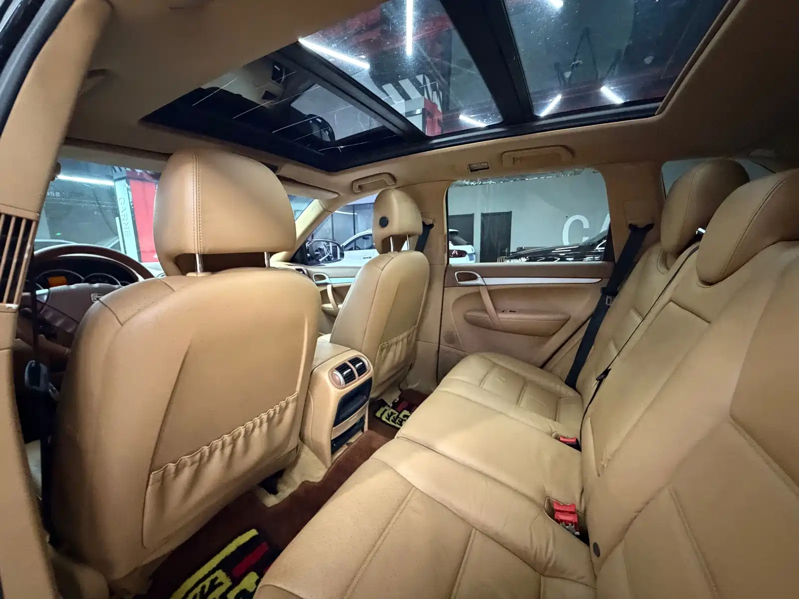 صورة 17 - Porsche Cayenne