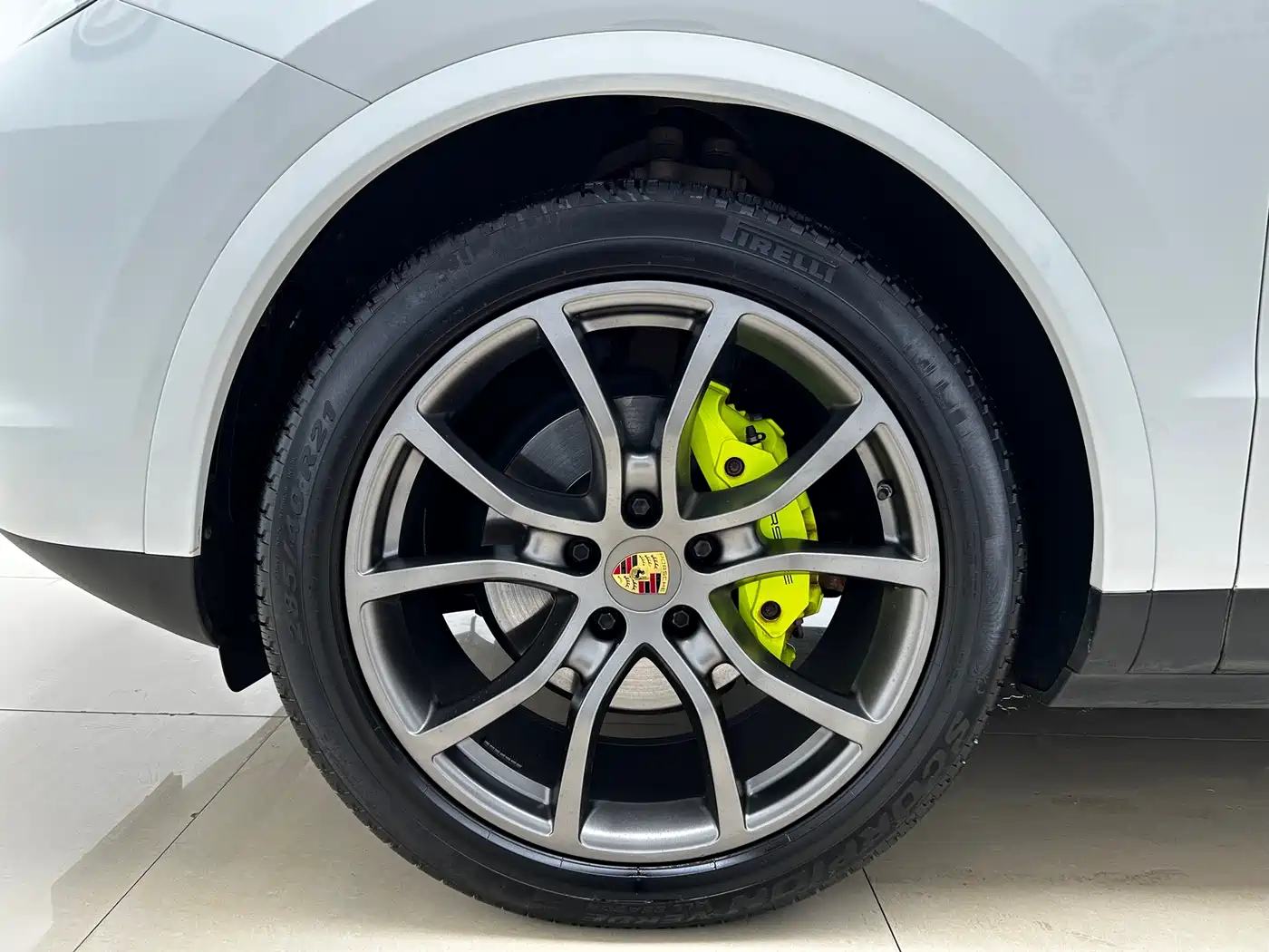 Porsche Cayenne New Energy 2023 Cayenne E-Hybrid 2.0T Platinum Edition фото 25