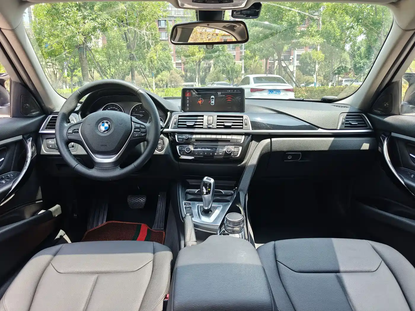 BMW 3 Series 2017 320Li Fashion фото 12