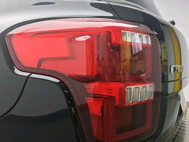 GAC Trumpchi Trumpchi GS8 2017 320T 2WD Luxury Smart Connect (7-seater) фото 16