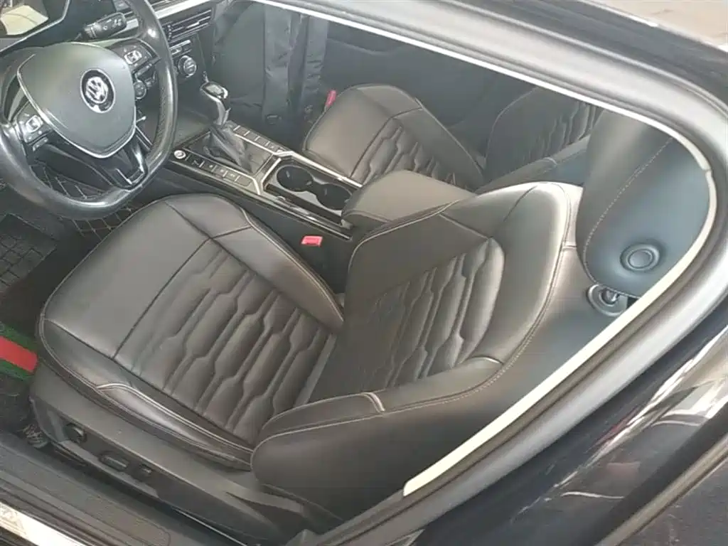 Volkswagen Passat 2019 330TSI Elite Version China VI фото 15