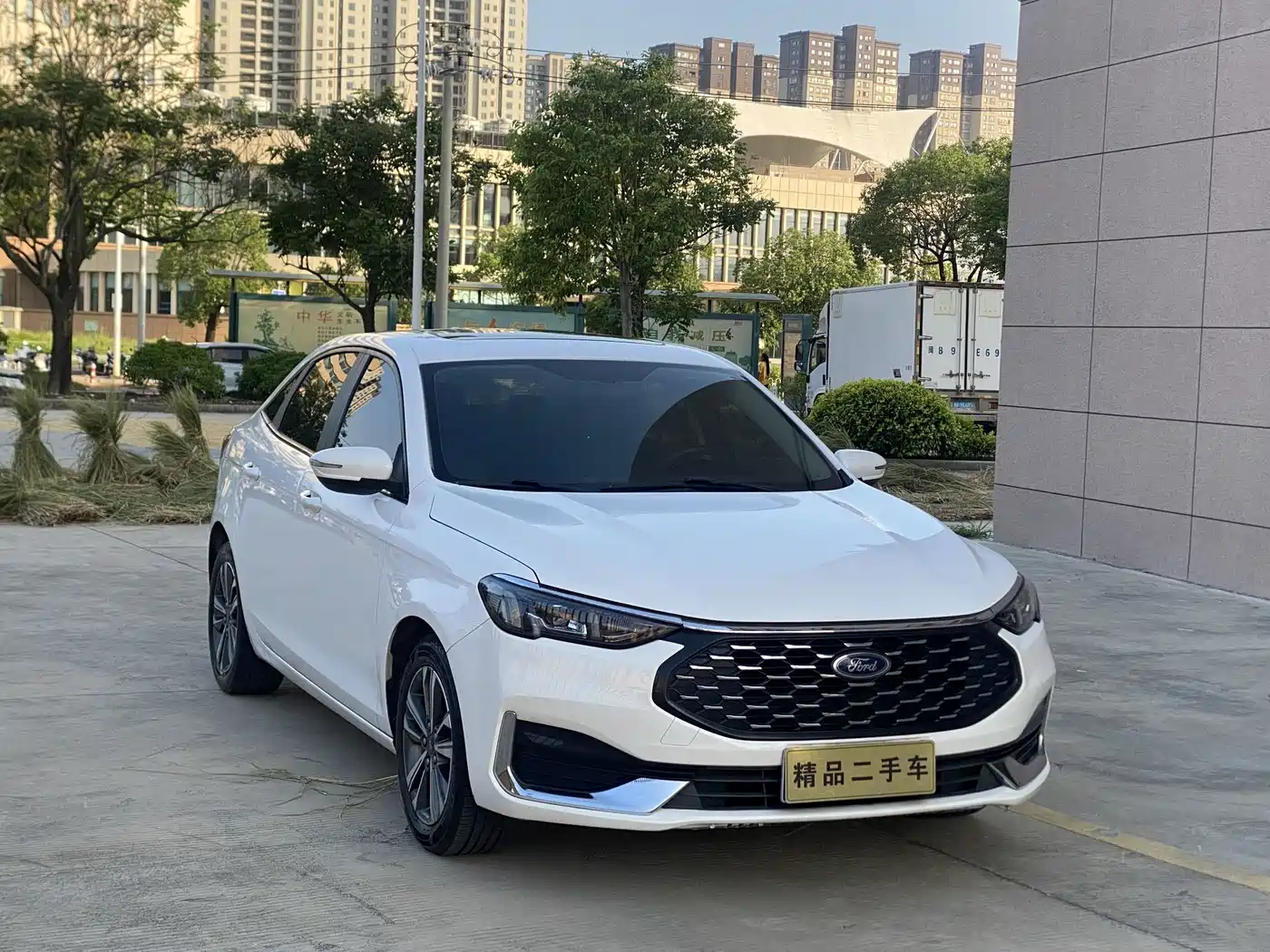 Ford Escort 2022 2021 1.5L Automatic Platinum Edition