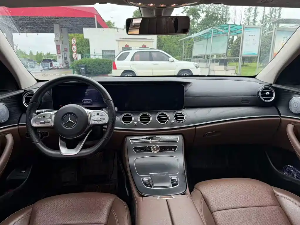 Mercedes-Benz E-Class 2019 Facelift E 300 L Sport Fashion фото 4