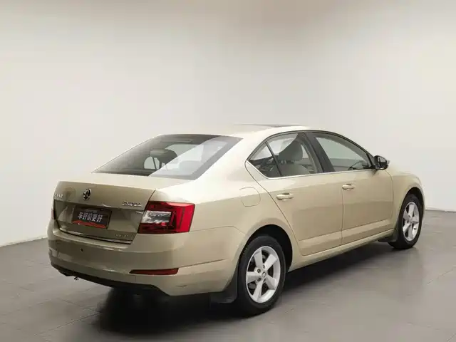 Škoda Octavia 2015 1.6L Automatic逸俊版 — фото 2