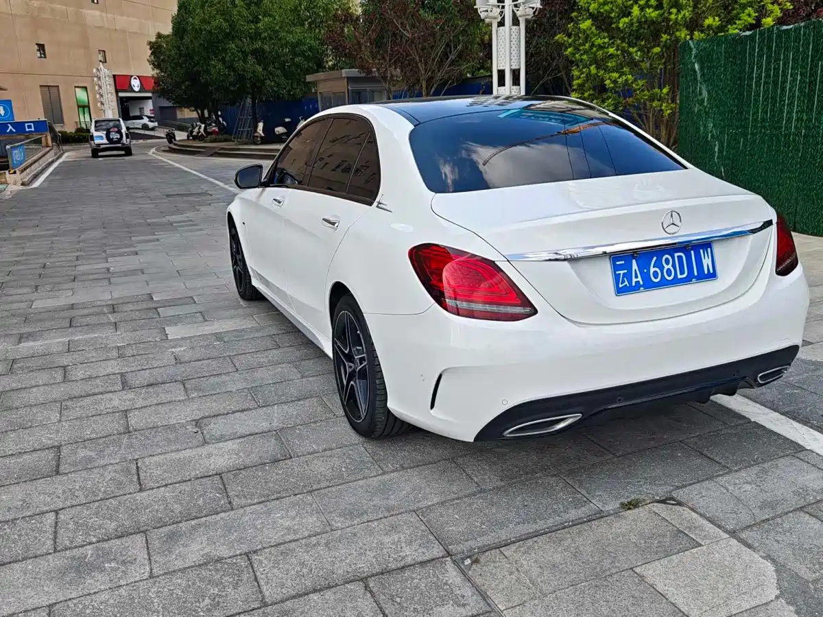 MERCEDES-BENZ CLASS C