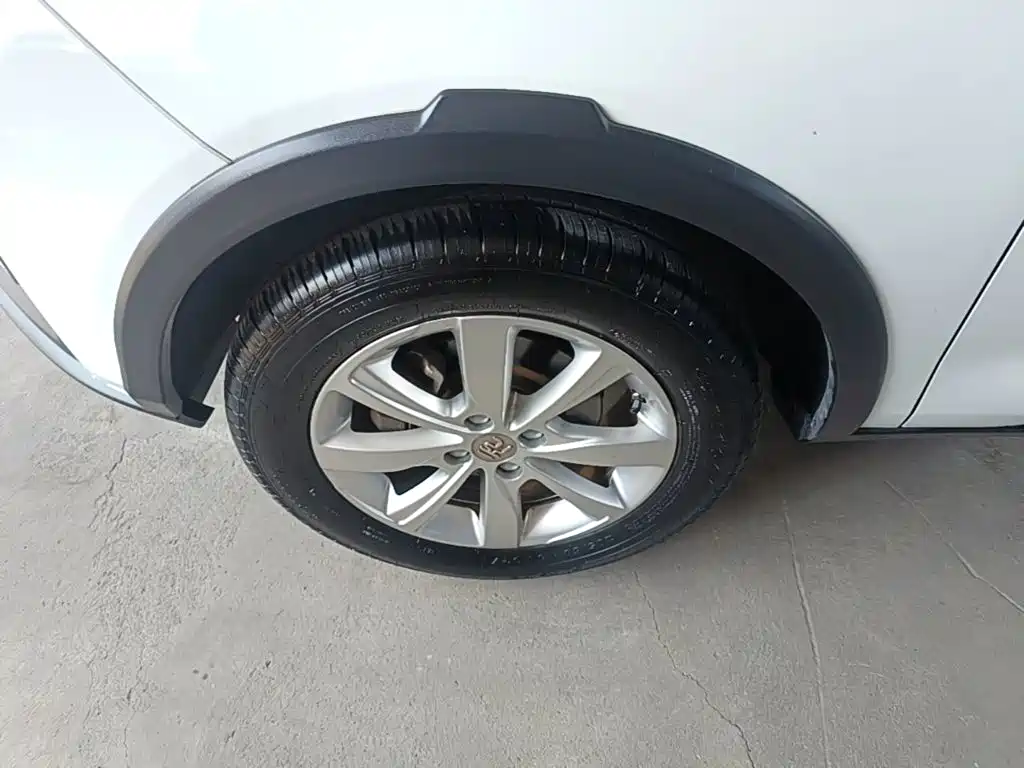 BYD Yuan 2018 2017 1.5L Auto Cool Fashion