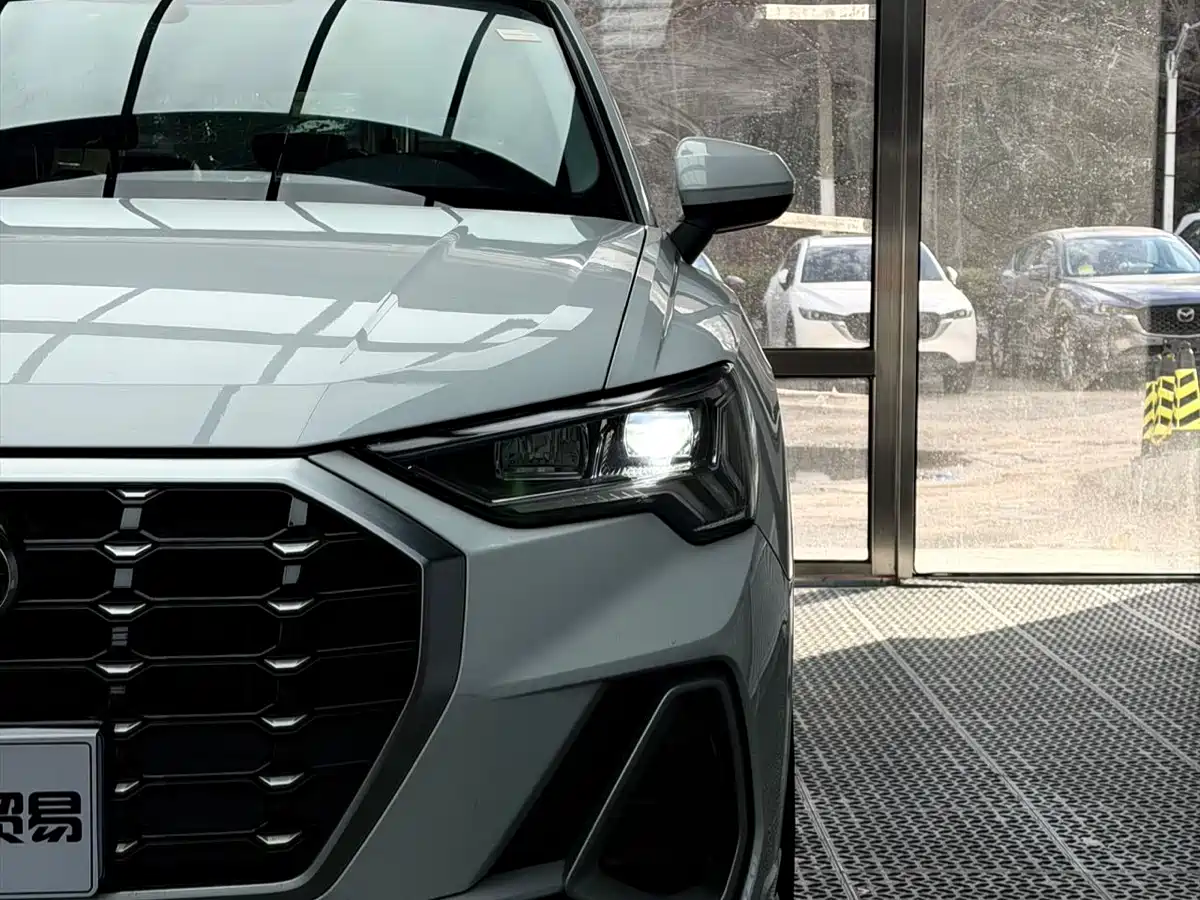Audi Q3 2022 35 TFSI Fashion Dynamic фото 7
