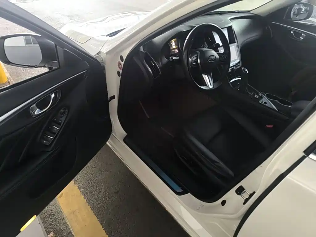 Infiniti Q50L 2020 2018 2.0T Comfort (China VI)