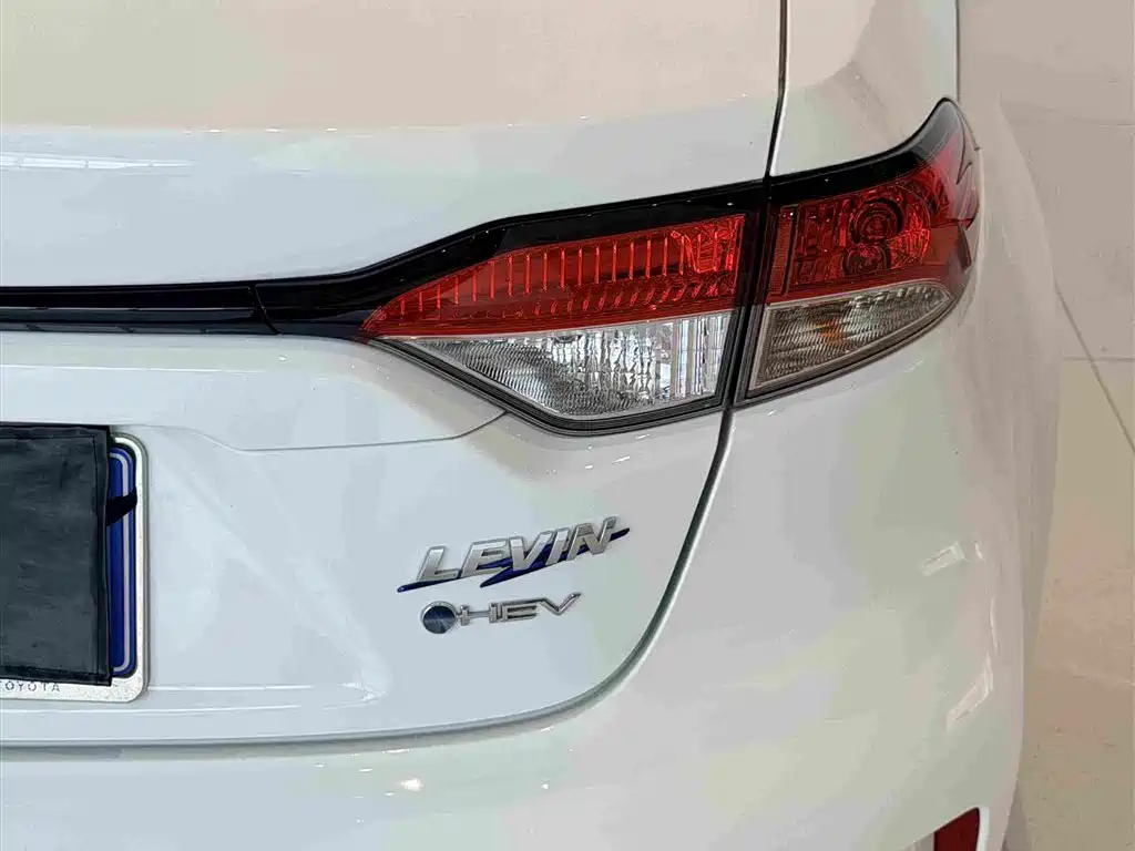 صورة 18 - Toyota Levin