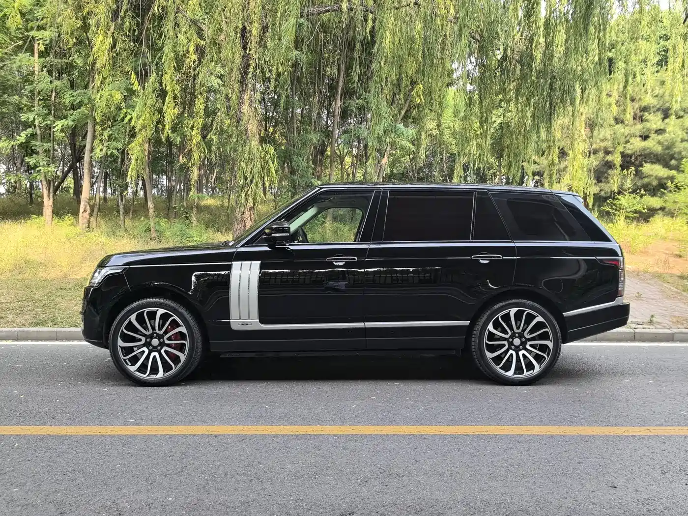 Land Rover Range Rover 2016 3.0 SC V6 Vogue SE Autobiography LWB фото 4