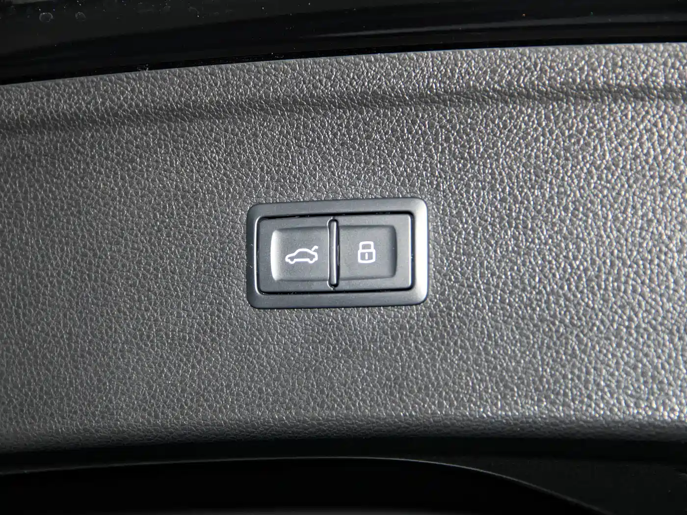 Audi Q5L 2024 Model 40 TFSI Luxury Dynamic фото 24