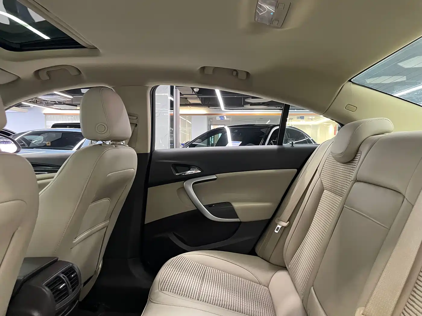 Buick Regal 2014 2.0L Leading Fashion Type фото 32