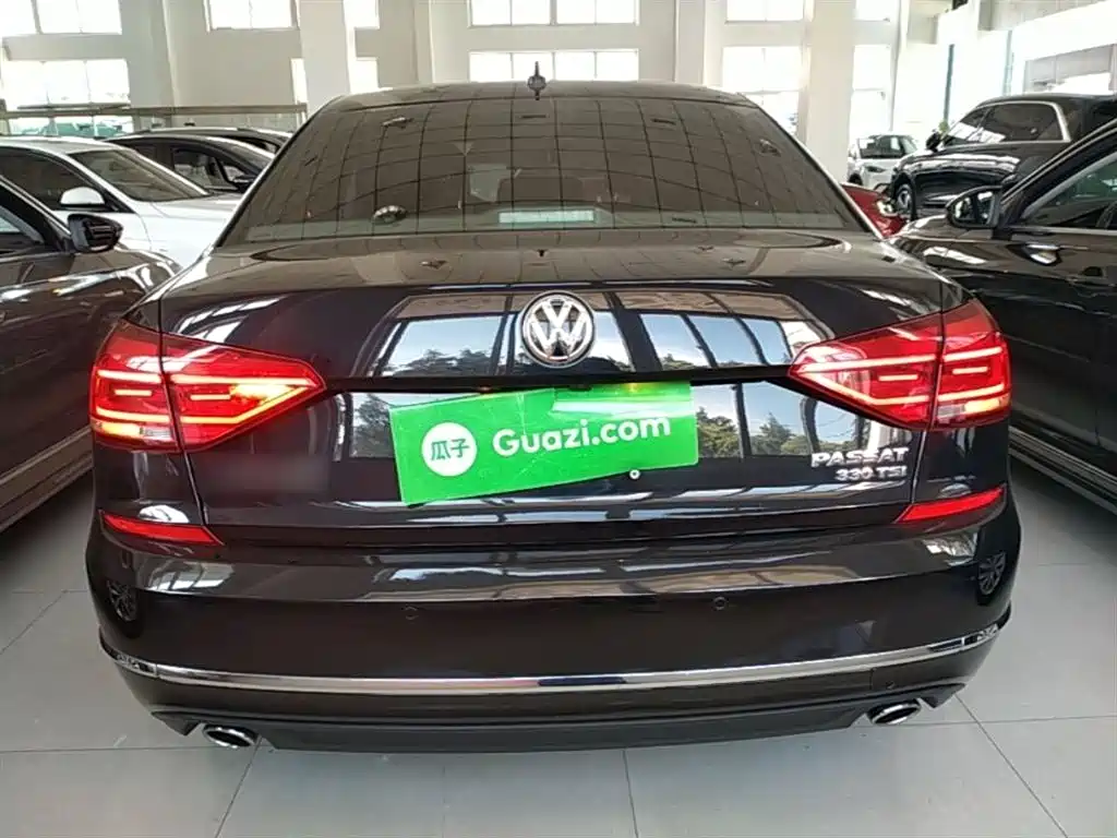 Volkswagen Passat 2017 330TSI DSG Prestige фото 6