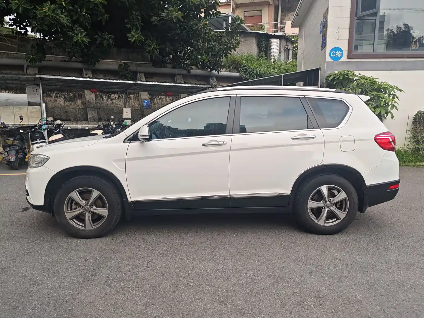 Haval H6 2015 Sport Edition 1.5T Manual 2WD Elite фото 3
