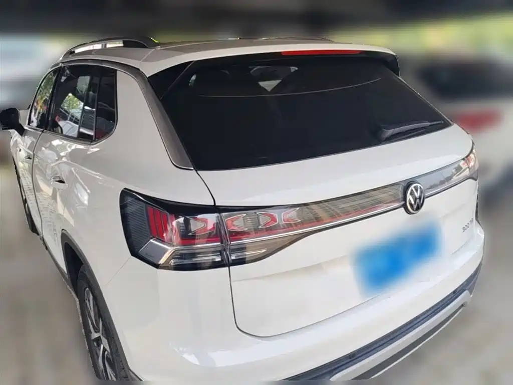 Volkswagen Tayron 2023 300TSI 2WD Luxury Plus Advanced Edition фото 9