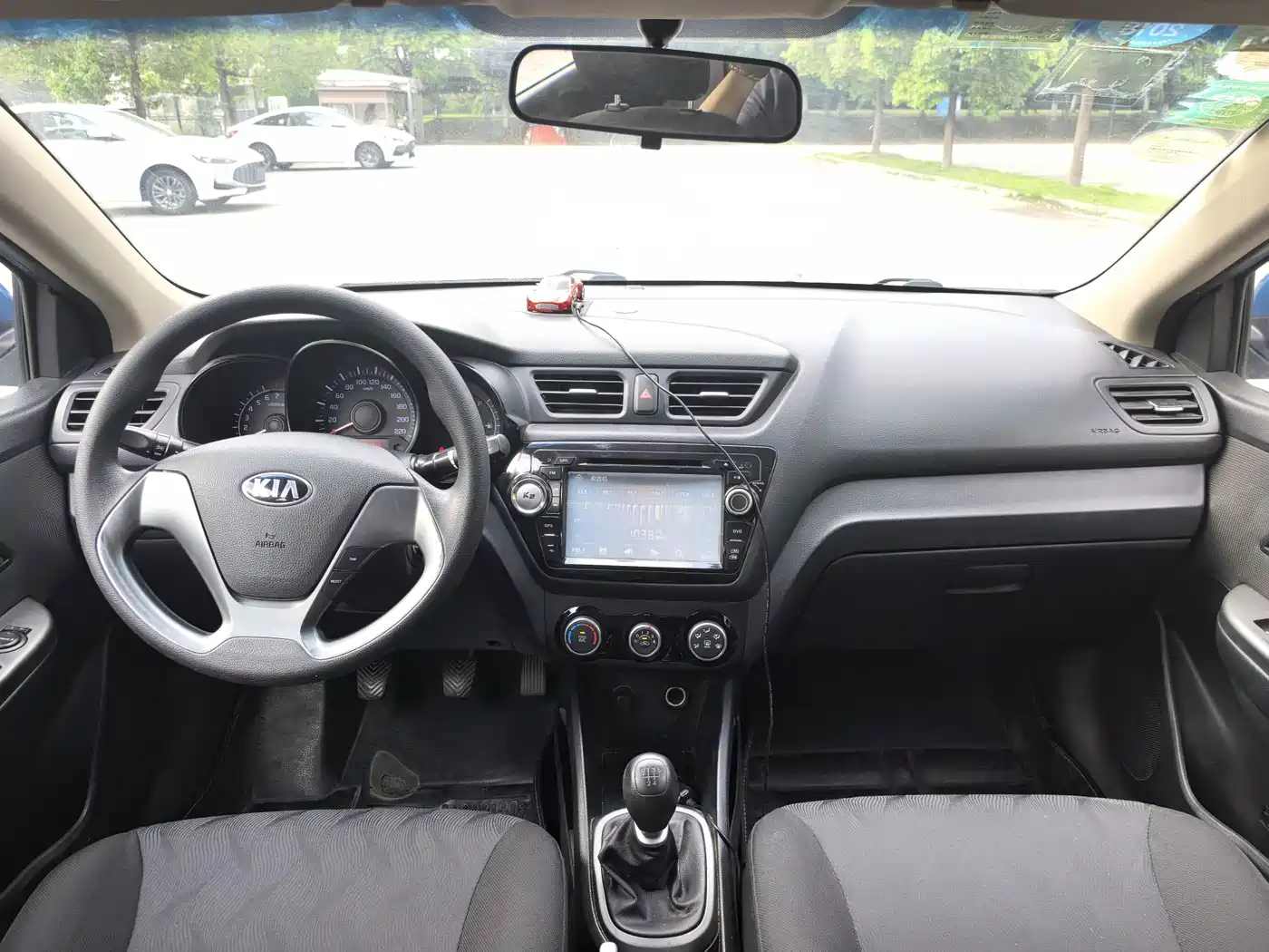 Kia K2 2015 Sedan 1.4L MT GLS фото 7