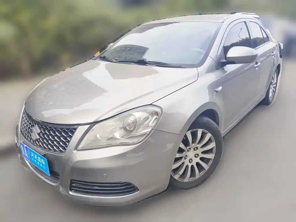 Suzuki Kizashi 2012 2011 2.4L 2WD Manual Standard Edition