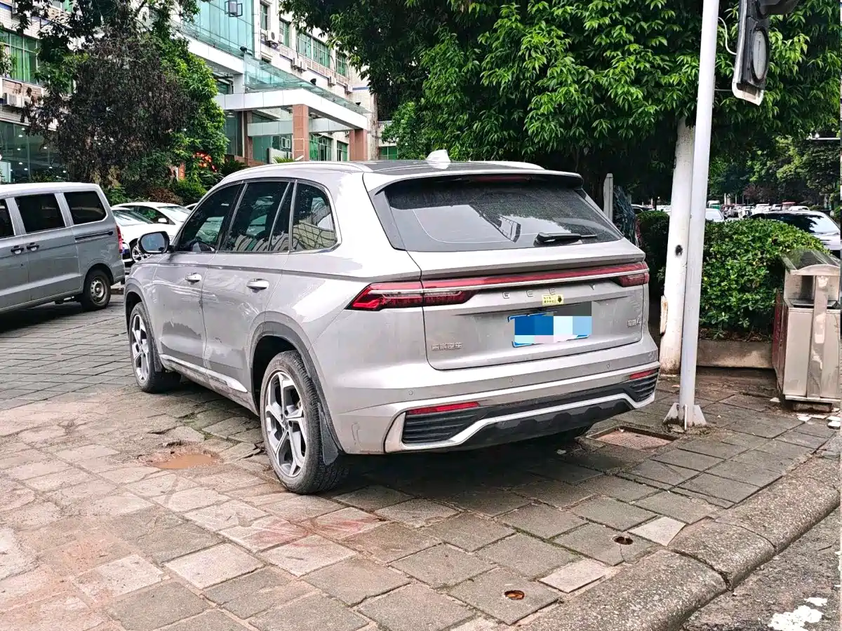 Фото 5 - Geely Monjaro