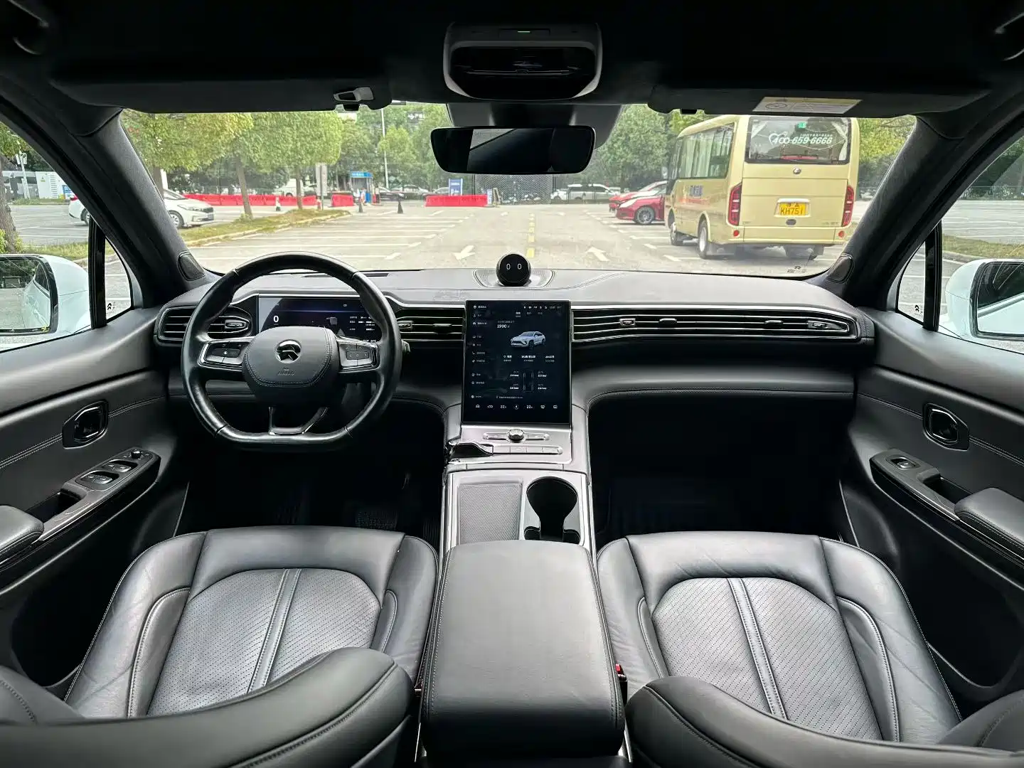 Фото 6 - NIO EC6