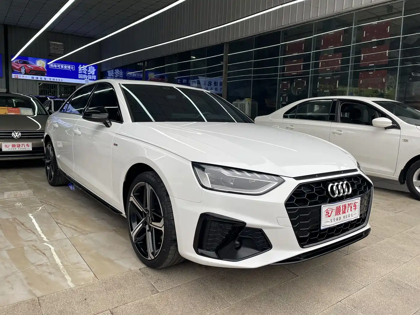 Audi A4L 2024 40 TFSI Luxury Dynamic фото 3