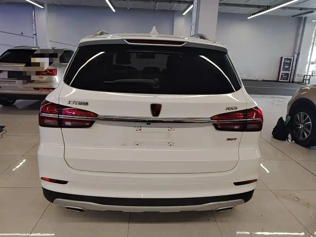Фото 6 - Roewe RX5