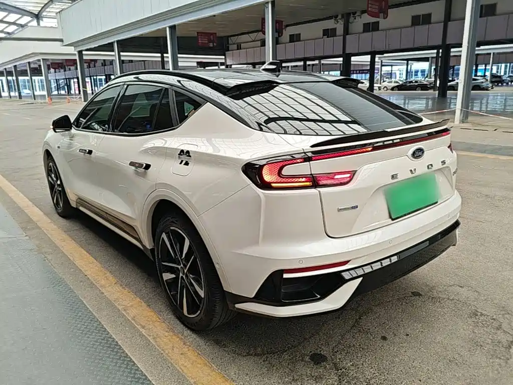 2022 Ford EVOS
