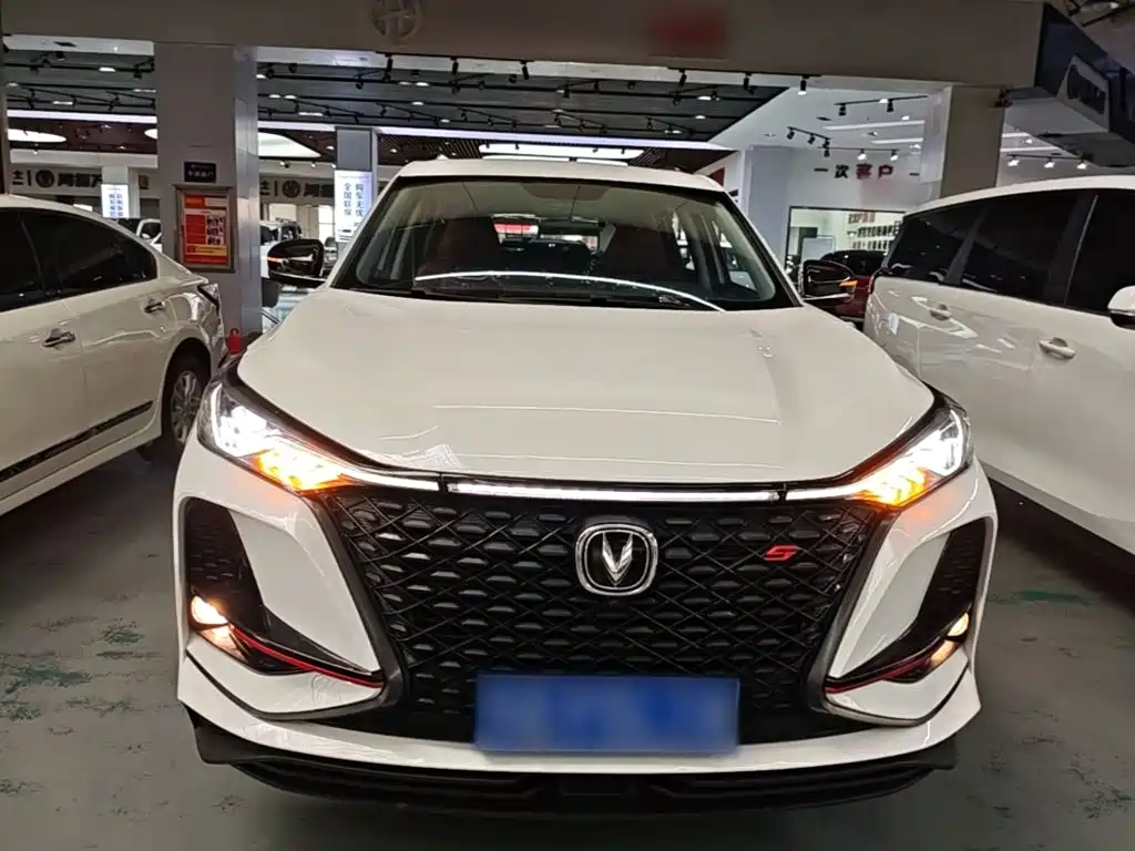 Фото 3 - Changan CS75 PLUS