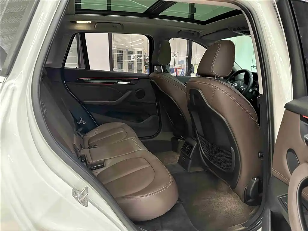 BMW X1 2020 sDrive20Li Premium Edition фото 14