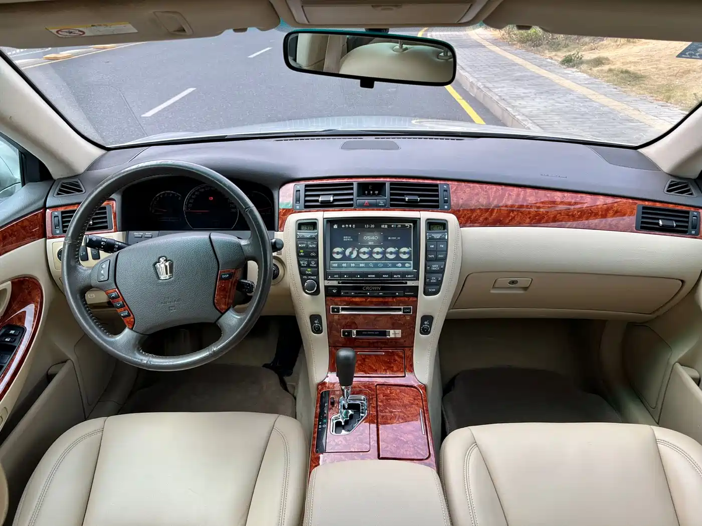Toyota Crown 2007 2.5L Royal Leather Edition фото 14