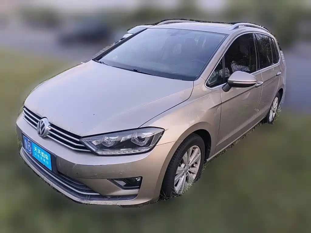 Volkswagen Golf Sportsvan 2016 — пригон из Китая