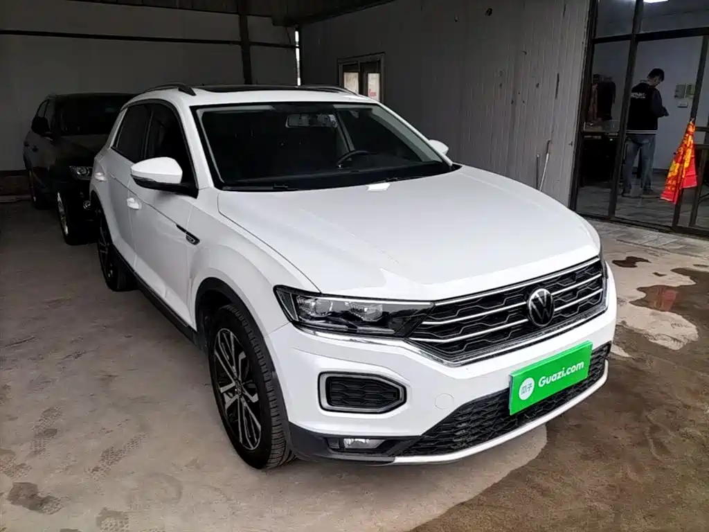 VOLKSWAGEN T-ROC EXPLORING SONGS