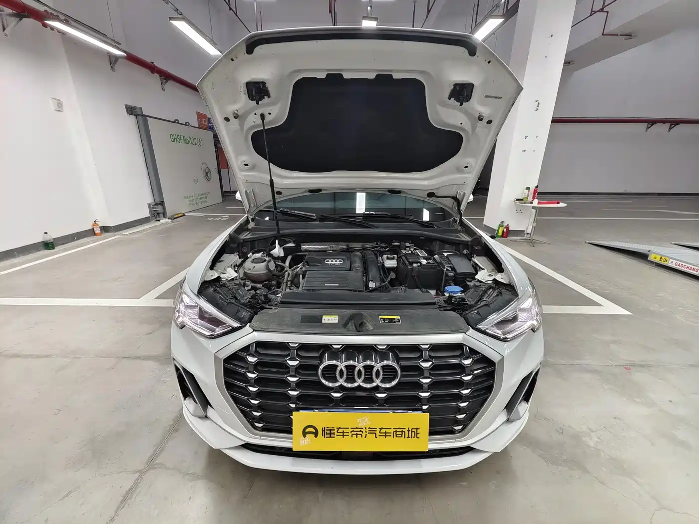 Фото 18 - Audi Q3