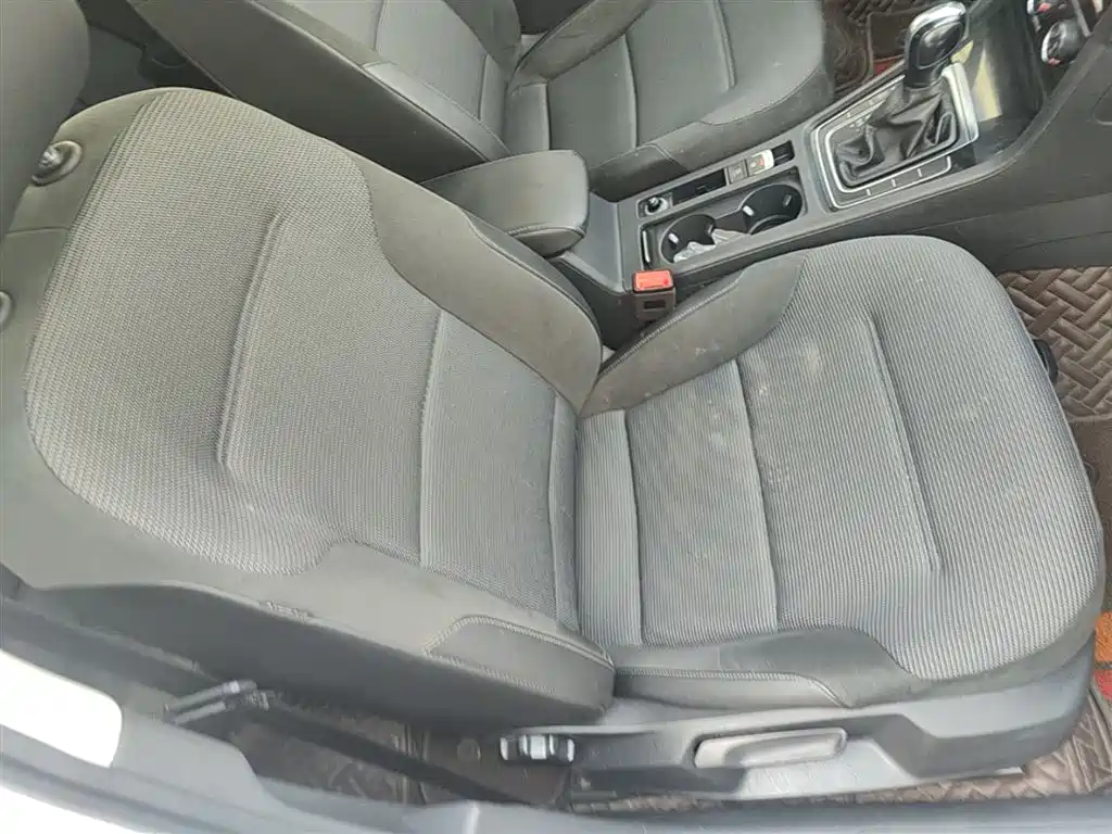 Volkswagen Golf 2019 280TSI DSG Comfort (China V) фото 25