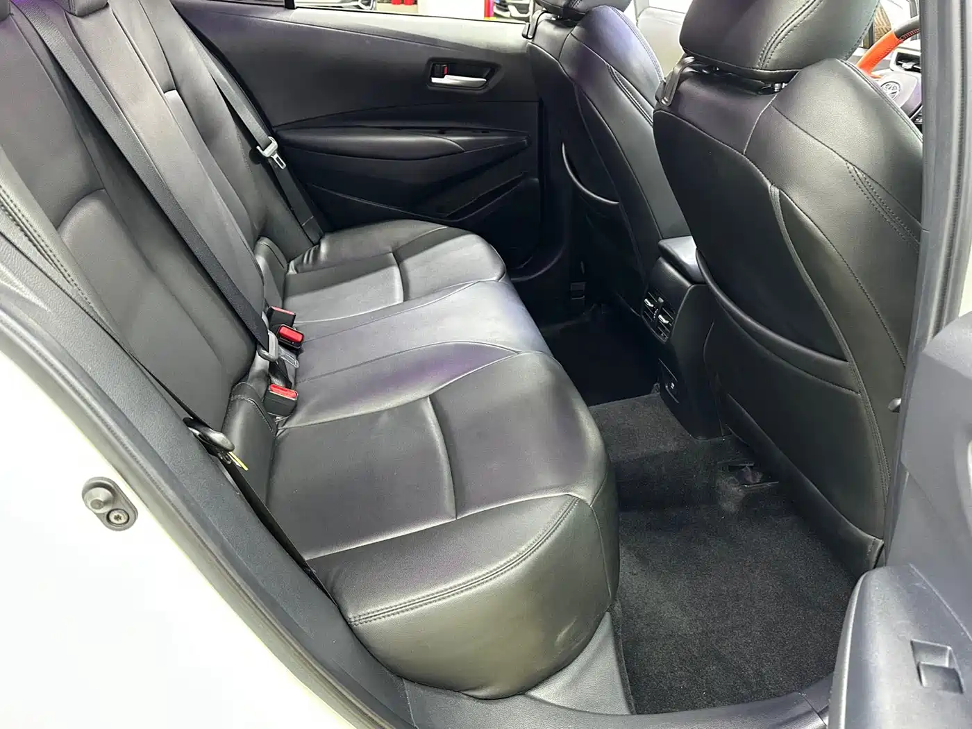 Toyota Levin 2022 185T CVT Luxury Edition фото 17