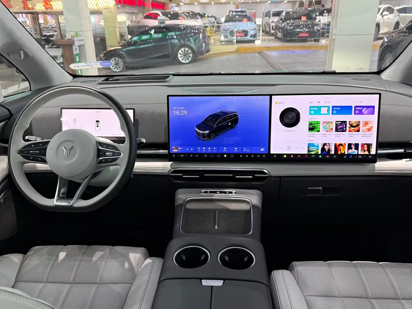 Voyah Auto Voyah Dreamer 2025 PHEV AWD Flagship Kunpeng Edition фото 12