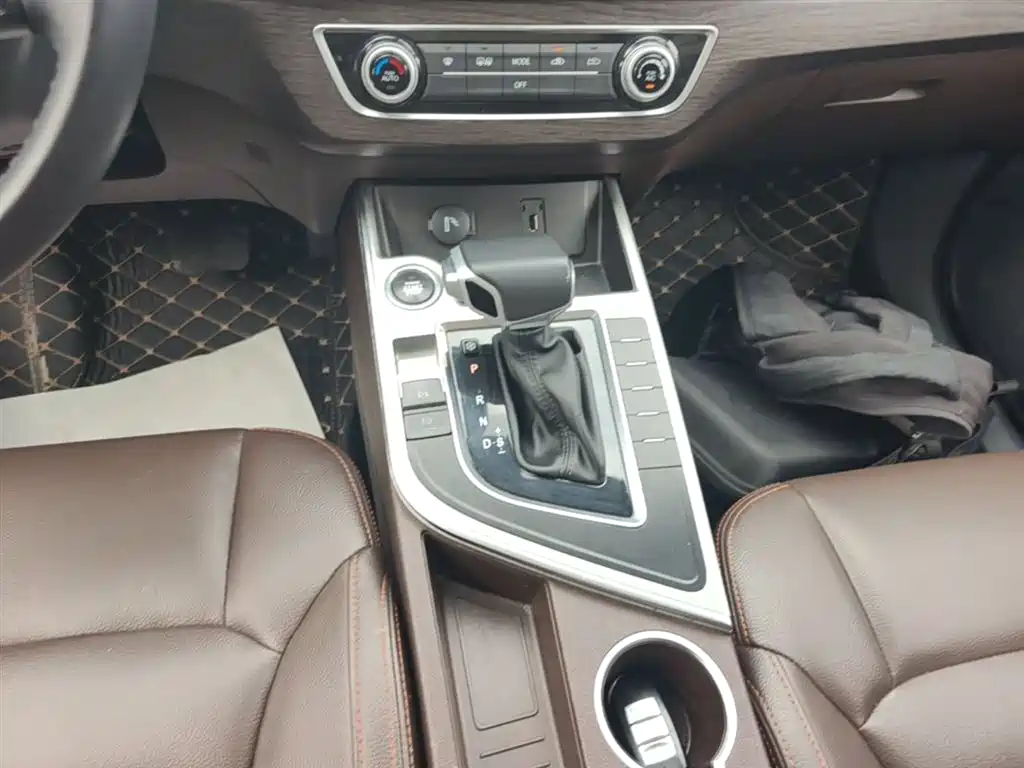 Dongfeng Fengxing Jingyi X5 2018 2017 Dynamic Series 1.5T CVT Premium
