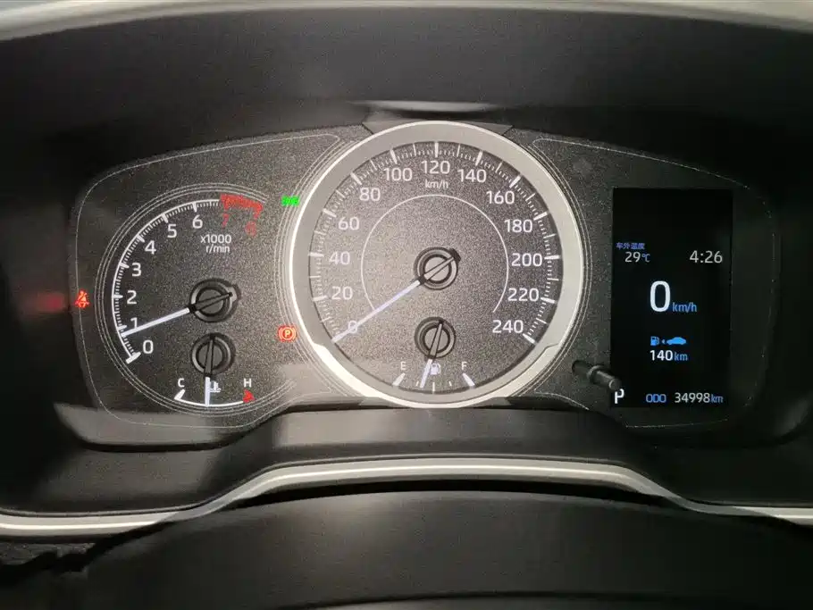 Toyota Frontlander 2022 2.0L CVT Luxury Edition фото 14
