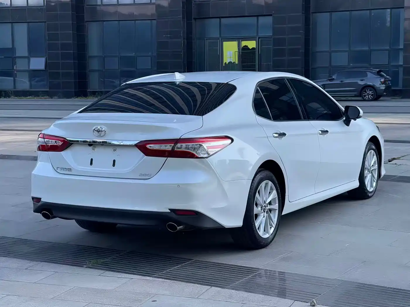 Toyota Camry 2021 2.0G Luxury Edition фото 4