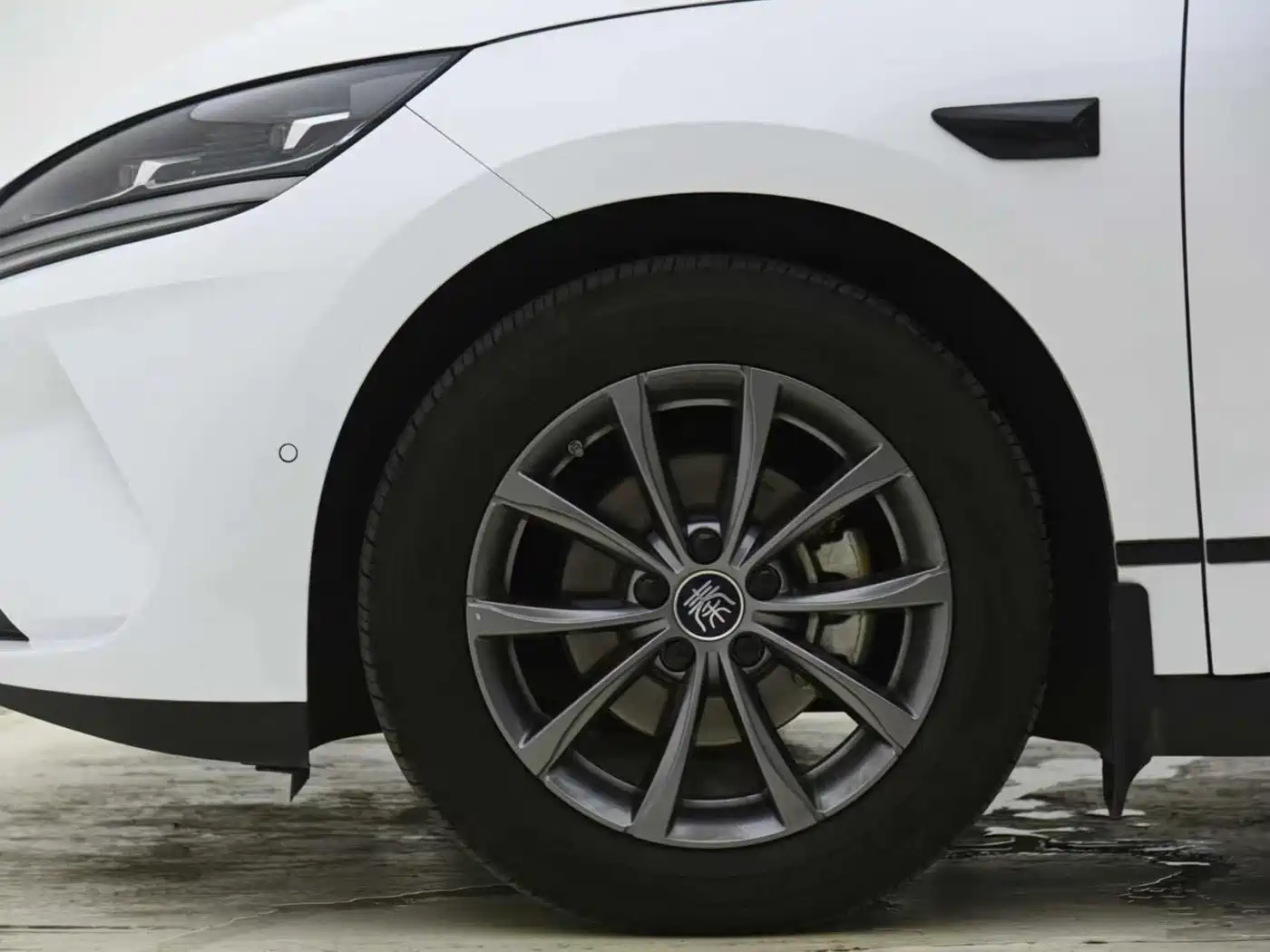 BYD Qin L 2026 2025 EV 470KM Leading Edition