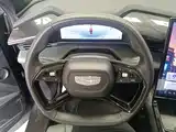 Фото 11 - Geely Atlas