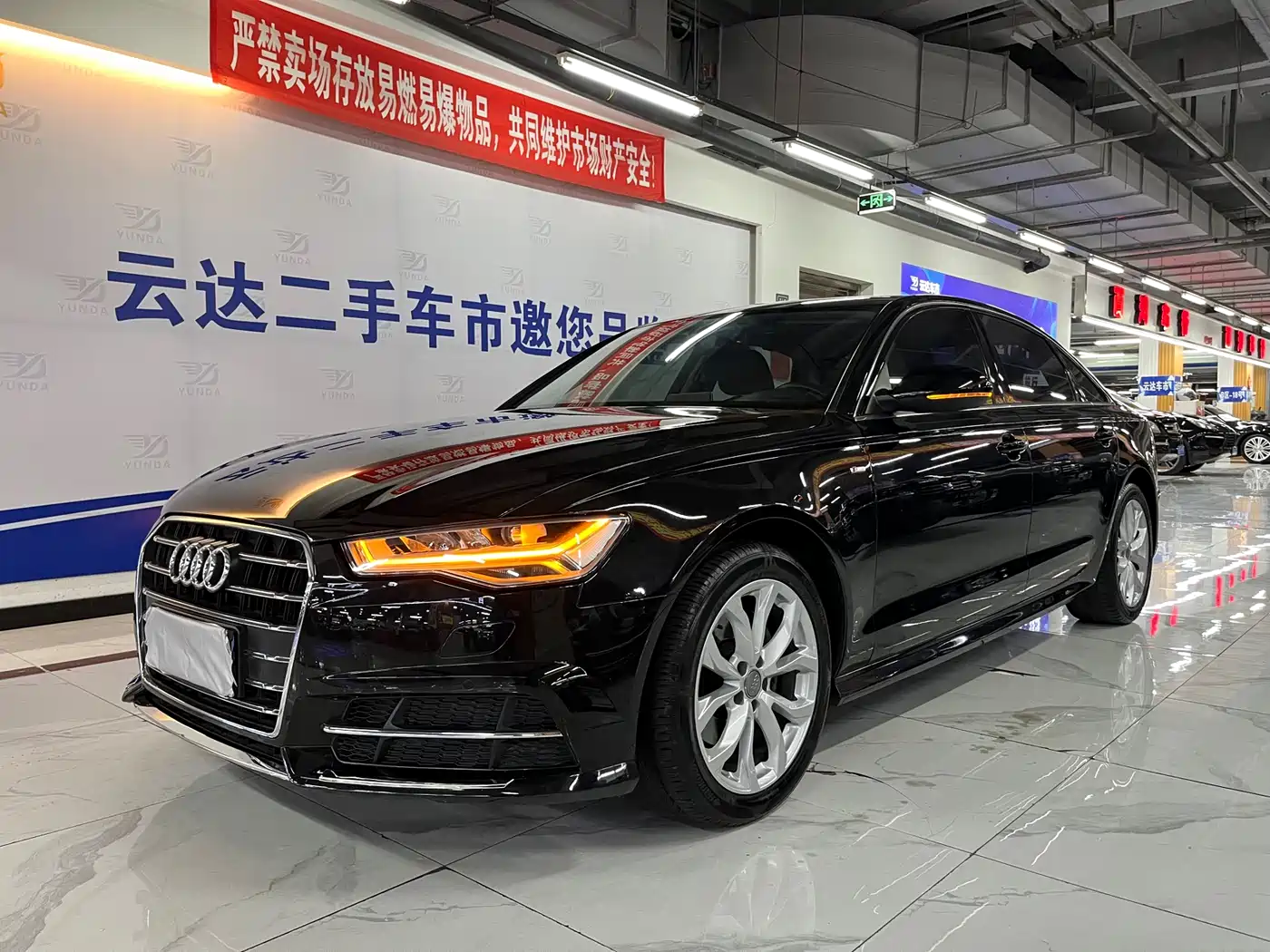 Audi A6L 2018 Model 35 TFSI Collector's Edition фото 2