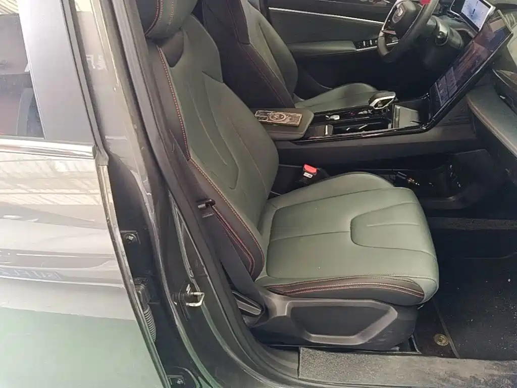 Geely Atlas 2025 2024 1.5TD Soaring Dragon Edition