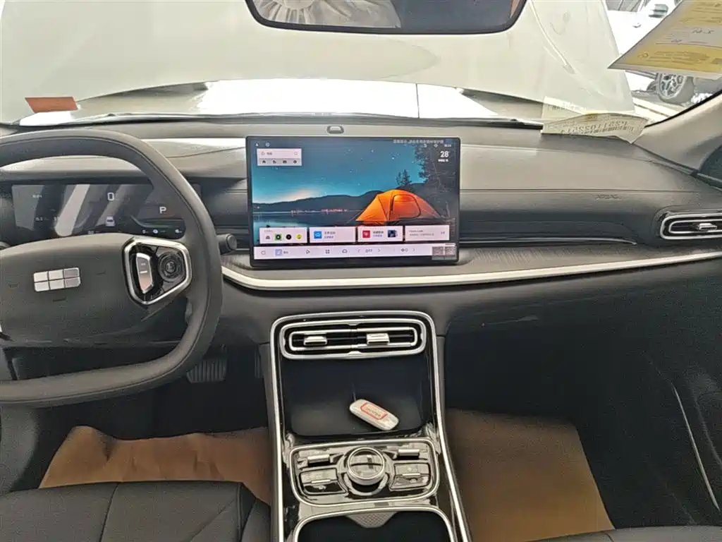 Geely Galaxy Galaxy Stellar 6 2025 60km Voyager Edition фото 13